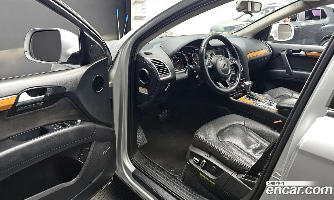 Audi Q7 2014 3.0 автомат (гидро), фото 10 Audi Q7 2014 3.0 автомат (гидро), фото 10