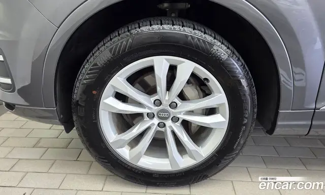 Audi Q7 2019 2.0 автомат (гидро), миниатюра 5 Audi Q7 2019 2.0 автомат (гидро), миниатюра 5