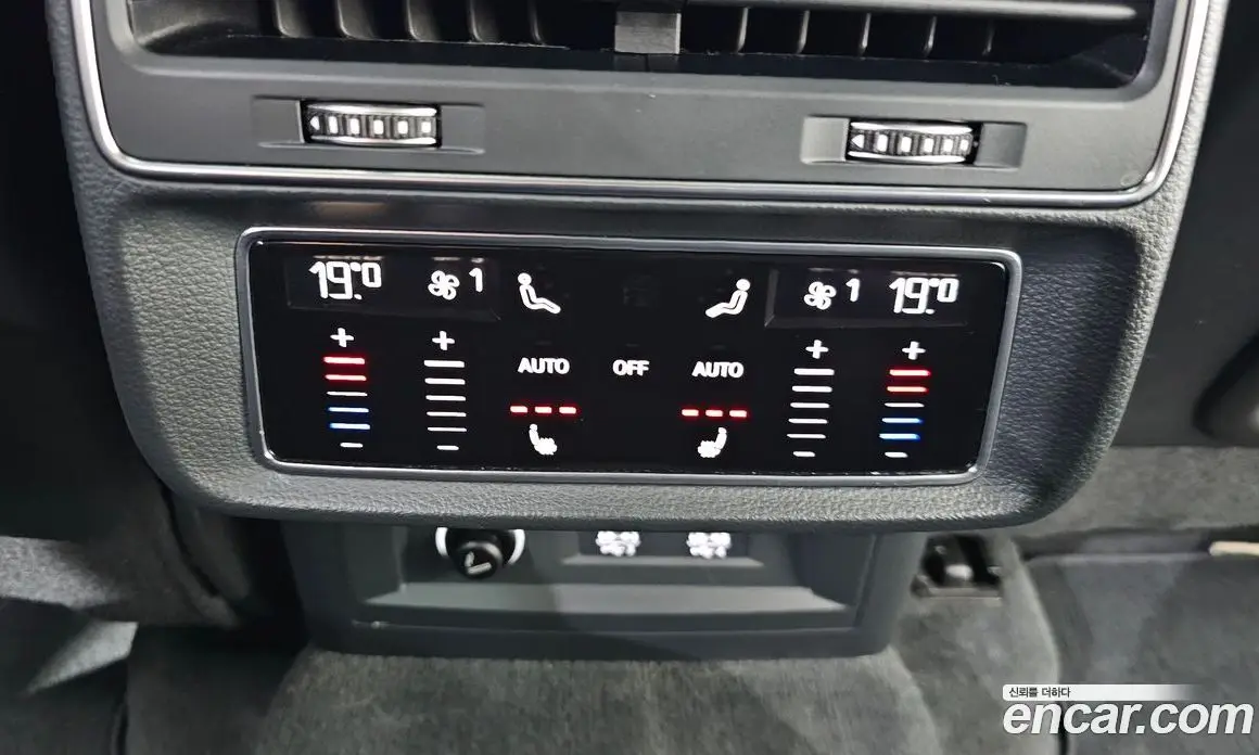 Audi Q8 2020 3.0 автомат (гидро), фото 18