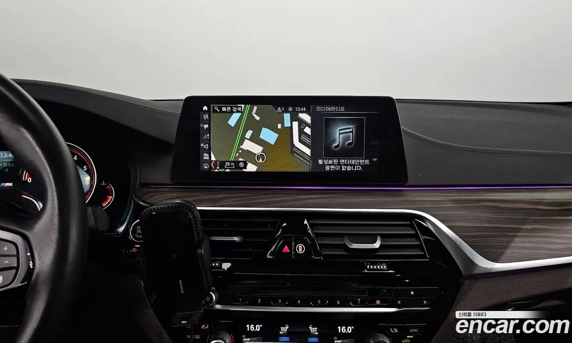 BMW 5 серия 2018 2.0 автомат (гидро), фото 12