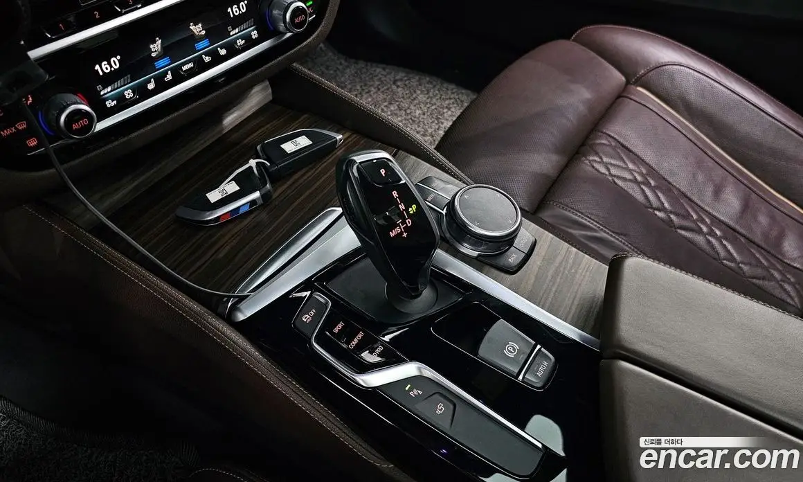 BMW 5 серия 2018 2.0 автомат (гидро), фото 9