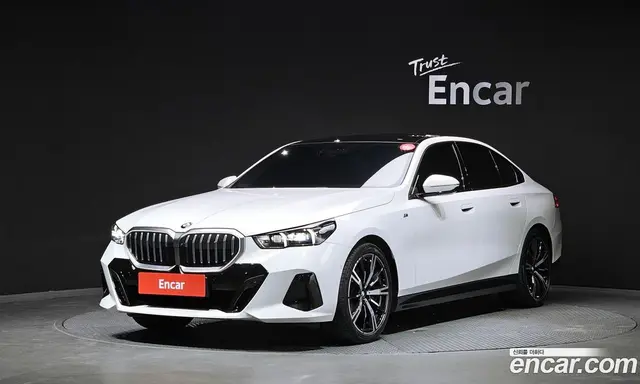 BMW 5 серия, 2025, 29 075 км