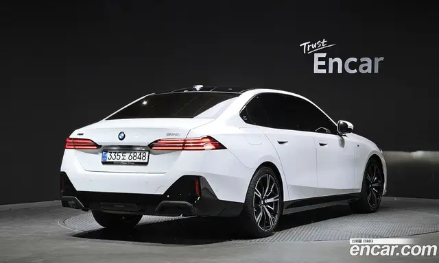 BMW 5 серия 2025 2.0 автомат (гидро), миниатюра 2