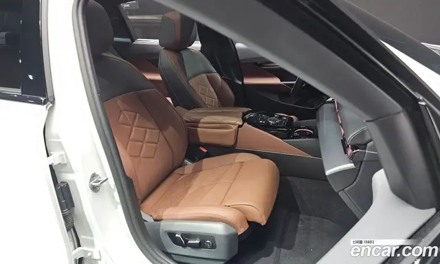 BMW 5 серия 2025 2.0 автомат (гидро), миниатюра 12