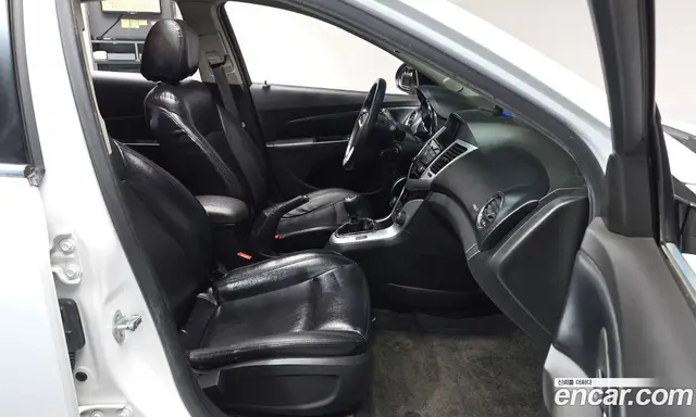 Chevrolet Cruze 2011 2.0 механика, миниатюра 10 Chevrolet Cruze 2011 2.0 механика, миниатюра 10