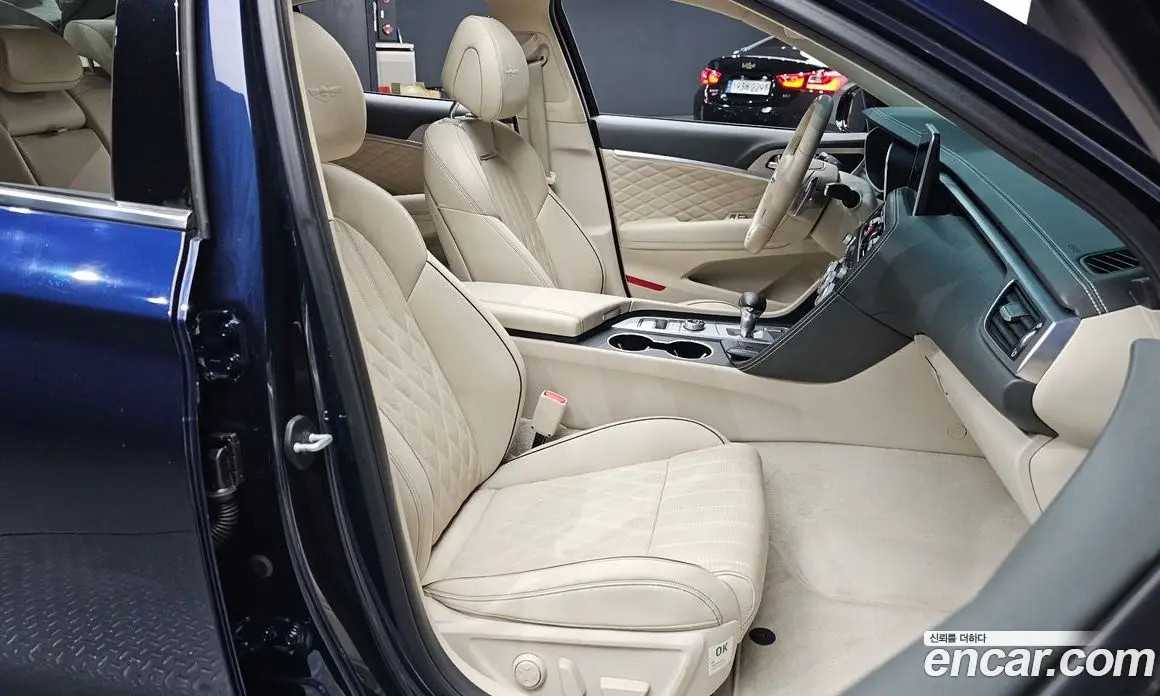 Genesis G70 2018 3.3 автомат (гидро), фото 10 Genesis G70 2018 3.3 автомат (гидро), фото 10