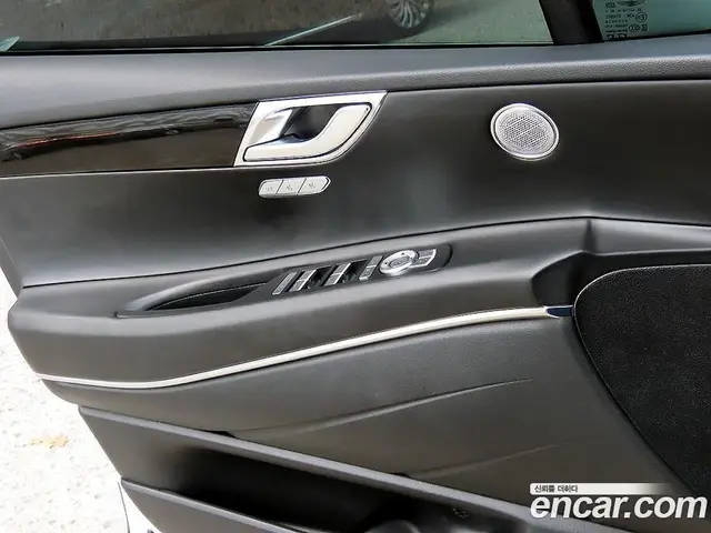 Genesis GV80 2022 2.5 автомат (гидро), миниатюра 12