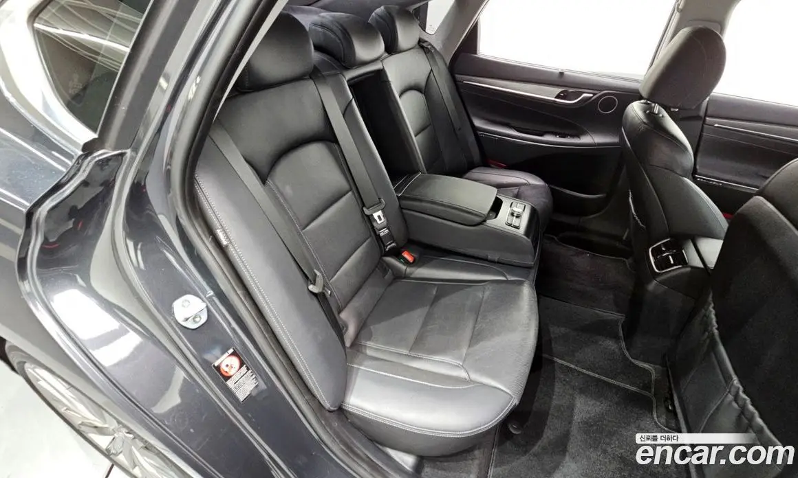 Hyundai Grandeur 2017 2.4 автомат (гидро), фото 11