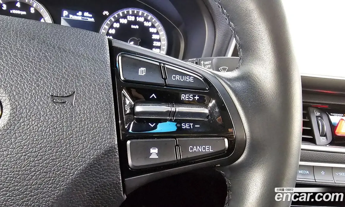 Hyundai Grandeur 2017 2.4 автомат (гидро), фото 16