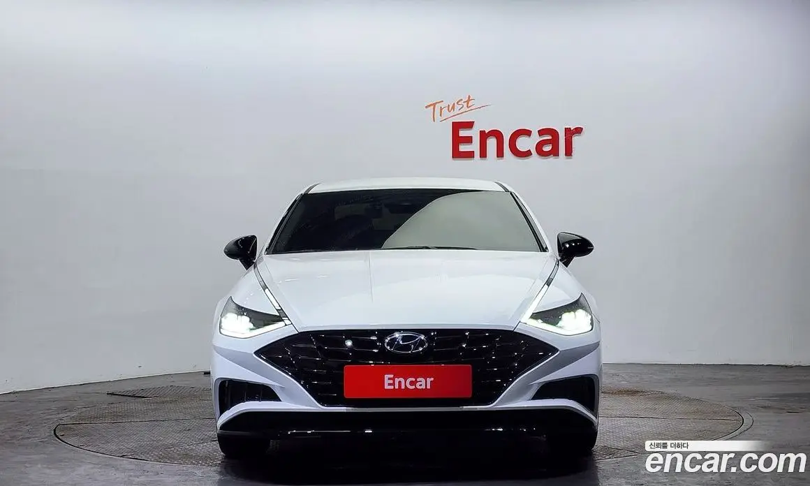 Hyundai Sonata 2022 2.0 автомат (гидро), фото 3