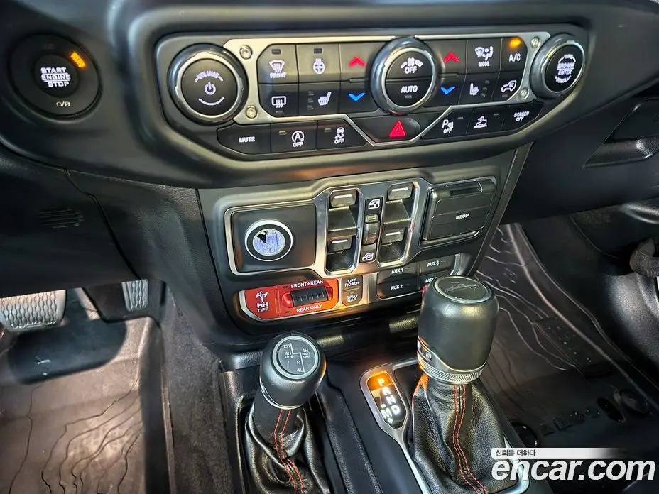 Jeep Gladiator 2021 3.6 автомат (гидро), фото 18