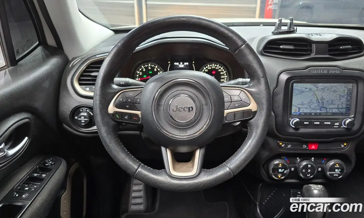 Jeep Renegade 2016 2.4 автомат (гидро), фото 13 Jeep Renegade 2016 2.4 автомат (гидро), фото 13
