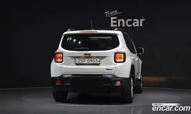 Jeep Renegade 2016 2.4 автомат (гидро), миниатюра 4 Jeep Renegade 2016 2.4 автомат (гидро), миниатюра 4