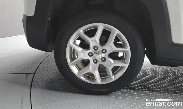 Jeep Renegade 2016 2.4 автомат (гидро), миниатюра 5 Jeep Renegade 2016 2.4 автомат (гидро), миниатюра 5