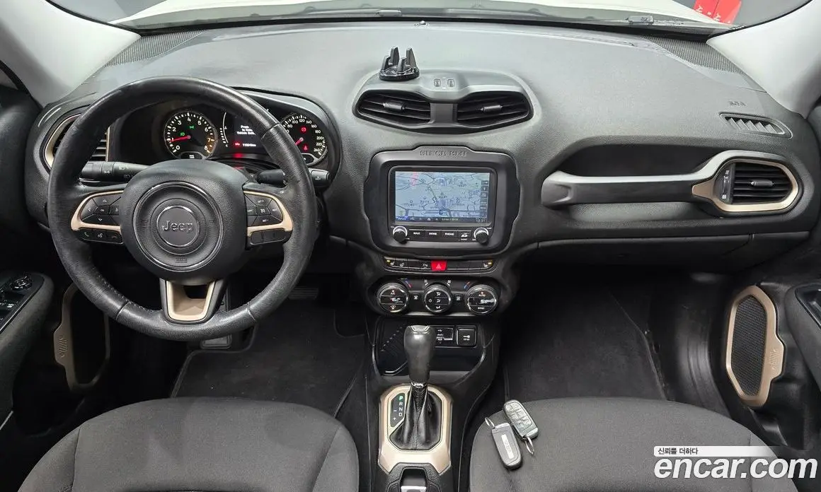 Jeep Renegade 2016 2.4 автомат (гидро), фото 7 Jeep Renegade 2016 2.4 автомат (гидро), фото 7