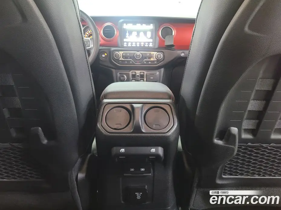 Jeep Wrangler 2023 2.0 автомат (гидро), фото 16