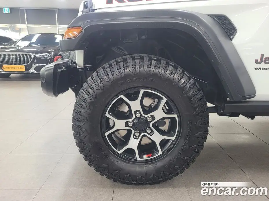 Jeep Wrangler 2023 2.0 автомат (гидро), фото 19