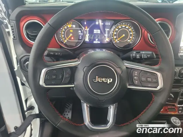 Jeep Wrangler 2023 2.0 автомат (гидро), миниатюра 4