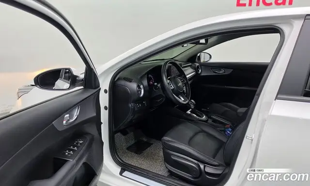 Kia K3 2021 1.6 автомат (гидро), миниатюра 10 Kia K3 2021 1.6 автомат (гидро), миниатюра 10