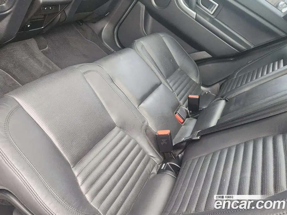 Land Rover Discovery Sport 2015 2.2 автомат (гидро), фото 17 Land Rover Discovery Sport 2015 2.2 автомат (гидро), фото 17