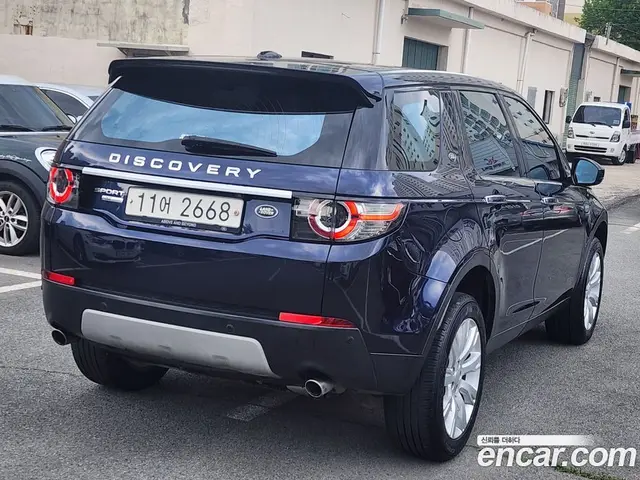 Land Rover Discovery Sport 2015 2.2 автомат (гидро), миниатюра 4 Land Rover Discovery Sport 2015 2.2 автомат (гидро), миниатюра 4
