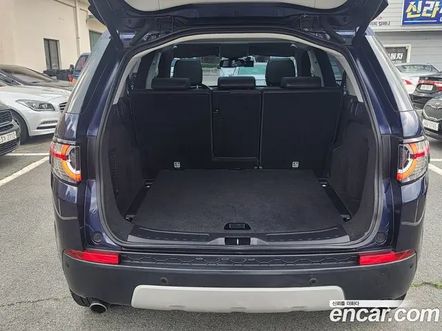 Land Rover Discovery Sport 2015 2.2 автомат (гидро), миниатюра 10 Land Rover Discovery Sport 2015 2.2 автомат (гидро), миниатюра 10