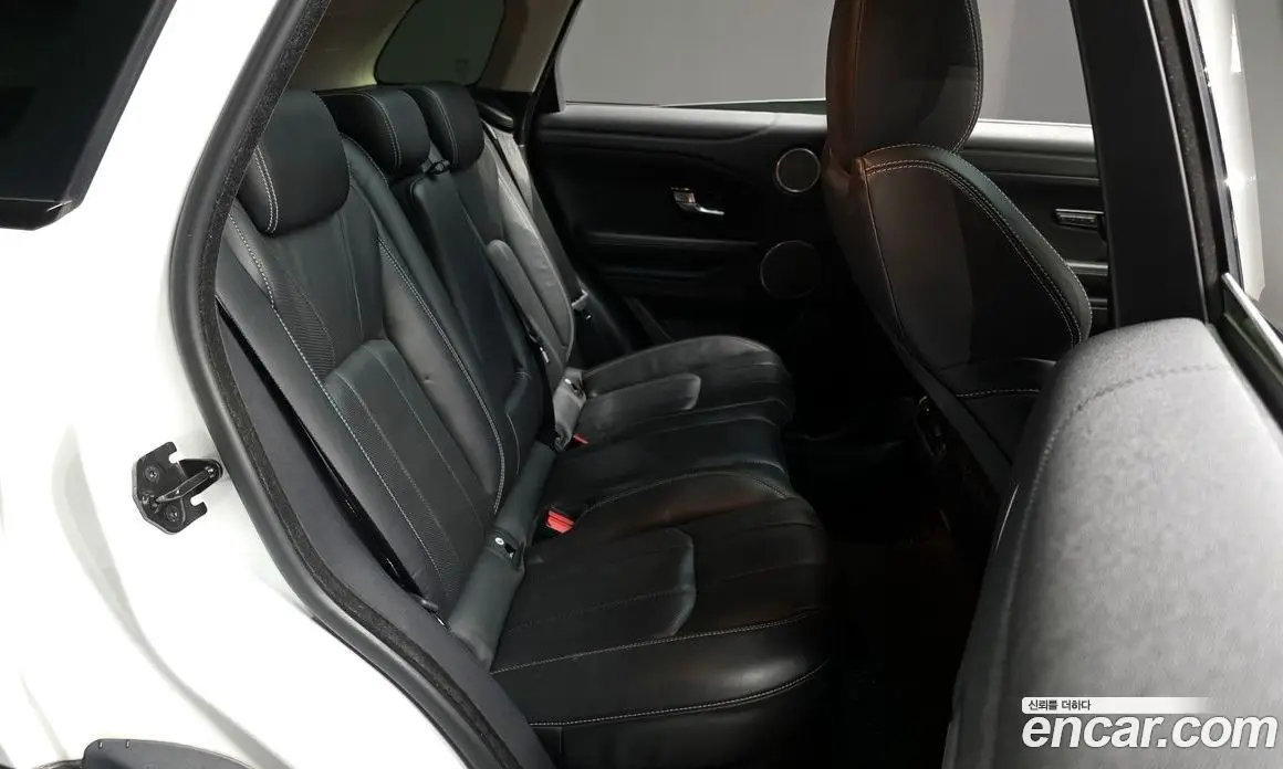 Land Rover Range Rover Evoque 2016 2.0 автомат (гидро), фото 12