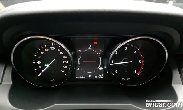 Land Rover Range Rover Evoque 2016 2.0 автомат (гидро), миниатюра 8
