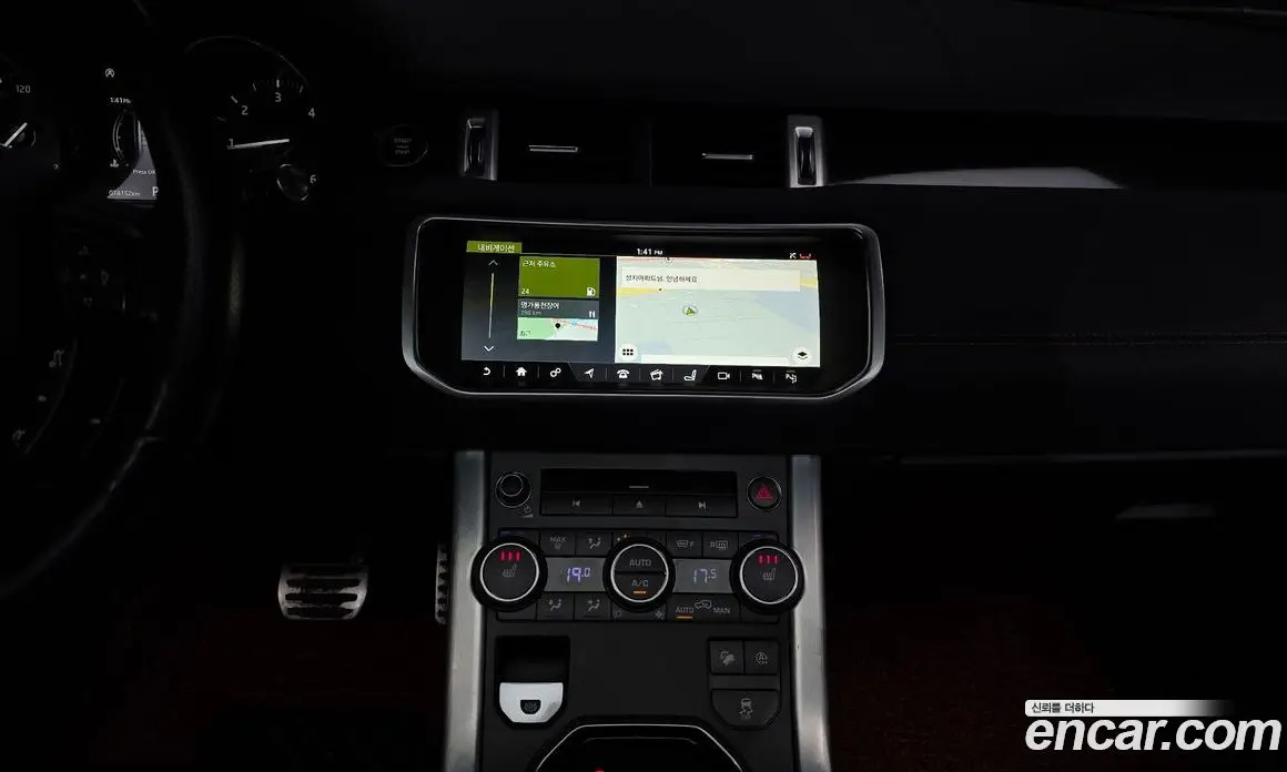 Land Rover Range Rover Evoque 2018 2.0 автомат (гидро), фото 14