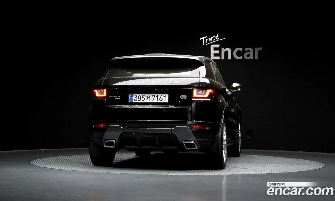 Land Rover Range Rover Evoque 2018 2.0 автомат (гидро), фото 4
