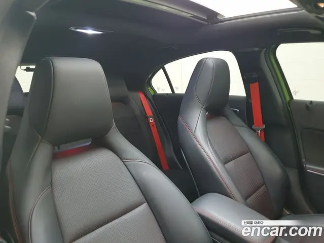 Mercedes-Benz A-Class 2017 2.0 автомат (гидро), миниатюра 10 Mercedes-Benz A-Class 2017 2.0 автомат (гидро), миниатюра 10