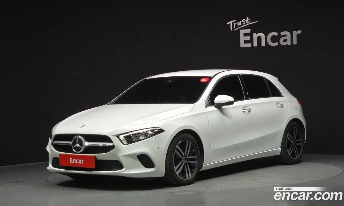Mercedes-Benz A-Class 2022 2.0 автомат (гидро), фото 1 Mercedes-Benz A-Class 2022 2.0 автомат (гидро), фото 1