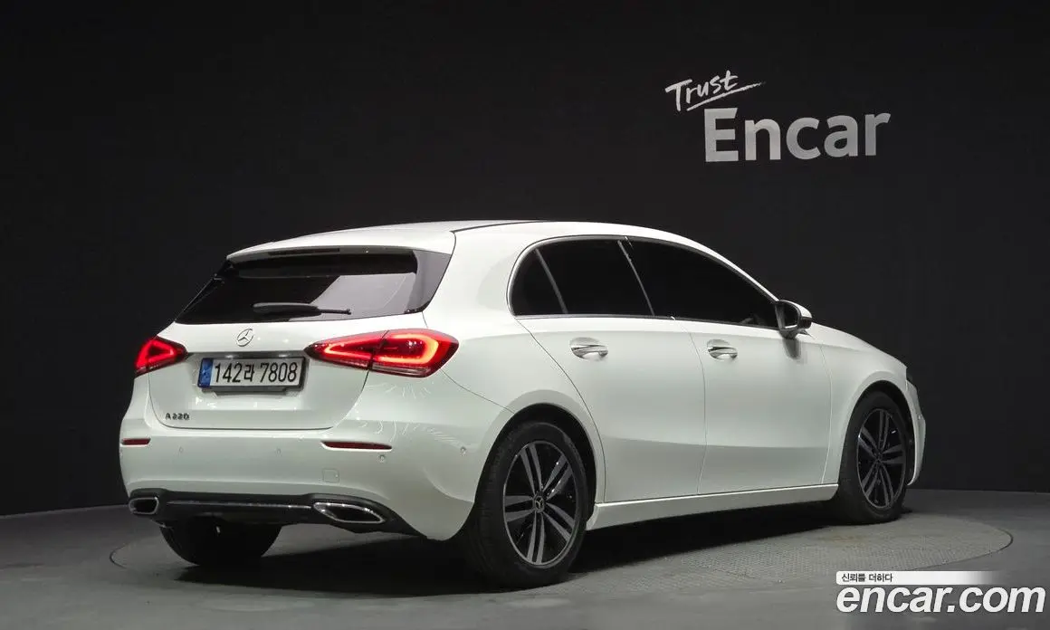 Mercedes-Benz A-Class 2022 2.0 автомат (гидро), фото 2 Mercedes-Benz A-Class 2022 2.0 автомат (гидро), фото 2