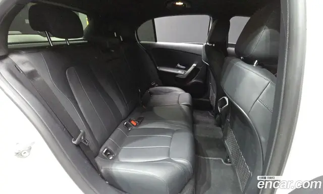 Mercedes-Benz A-Class 2022 2.0 автомат (гидро), миниатюра 12