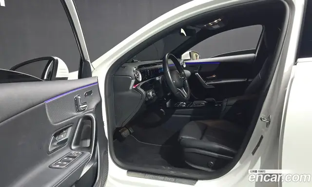 Mercedes-Benz A-Class 2022 2.0 автомат (гидро), миниатюра 10 Mercedes-Benz A-Class 2022 2.0 автомат (гидро), миниатюра 10