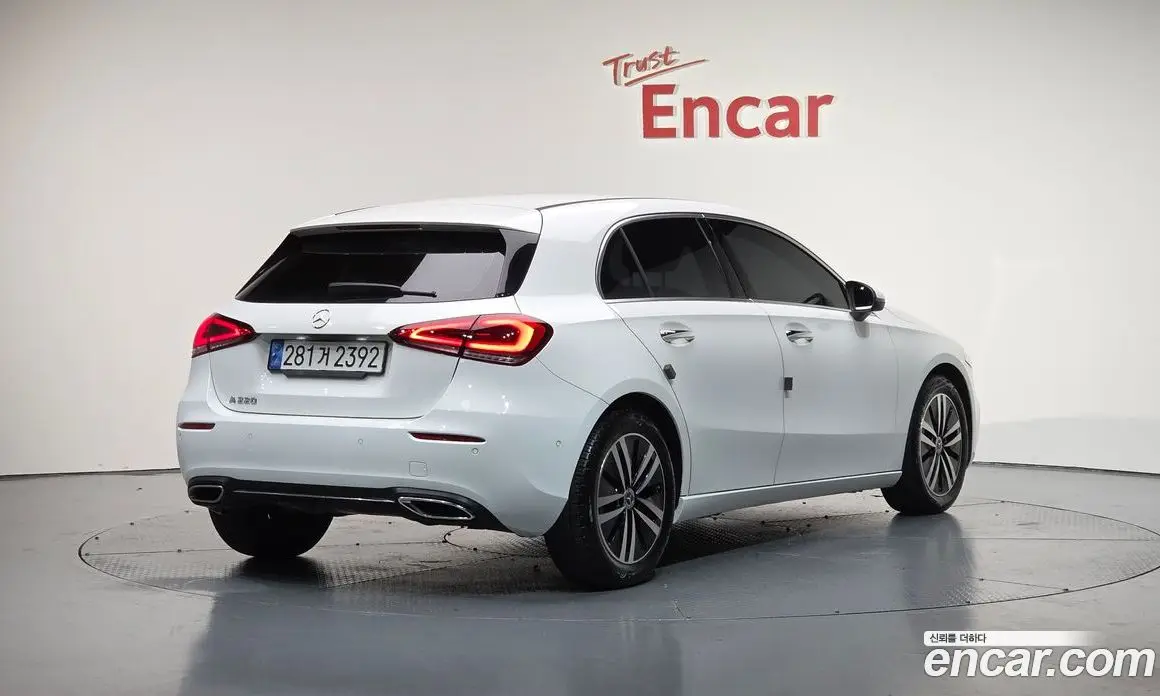Mercedes-Benz A-Class 2022 2.0 автомат (гидро), фото 2 Mercedes-Benz A-Class 2022 2.0 автомат (гидро), фото 2