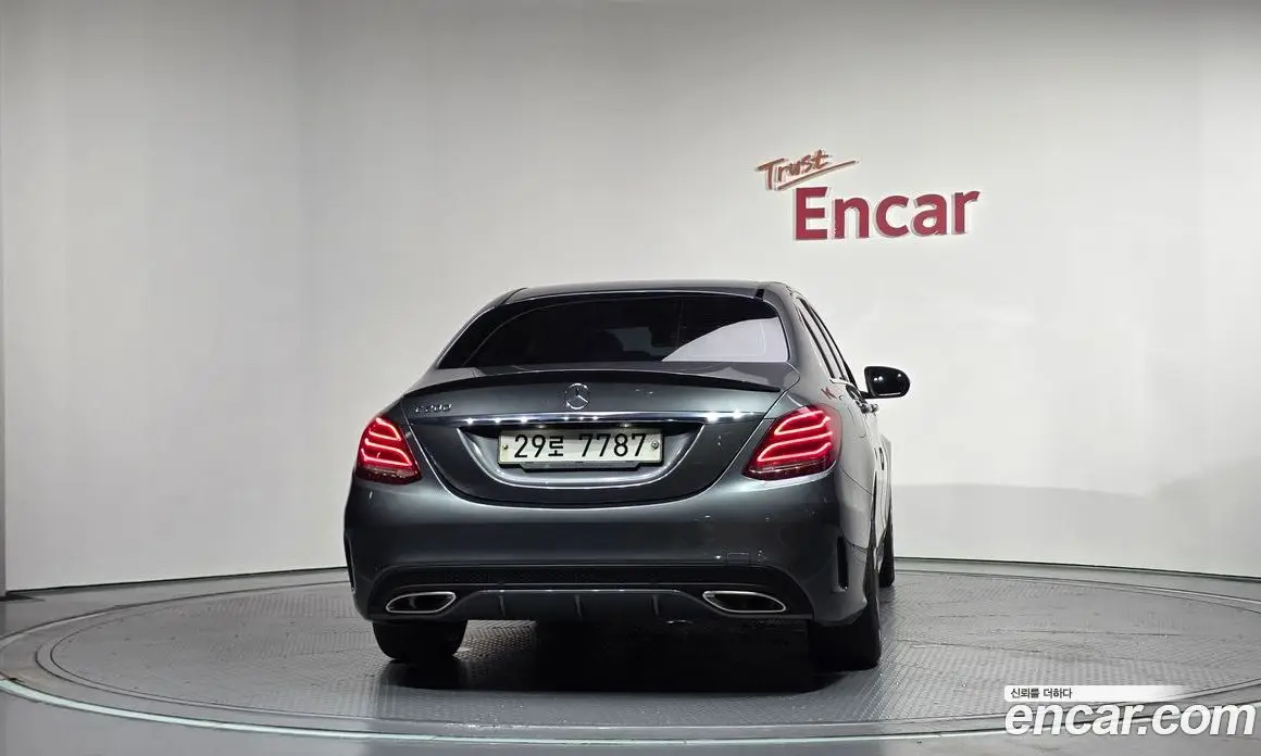 Mercedes-Benz C-Class 2017 2.0 автомат (гидро), фото 4