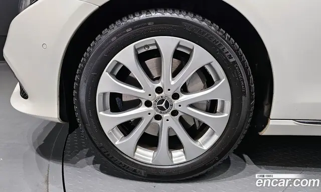Mercedes-Benz E-Class 2020 2.0 автомат (гидро), миниатюра 5