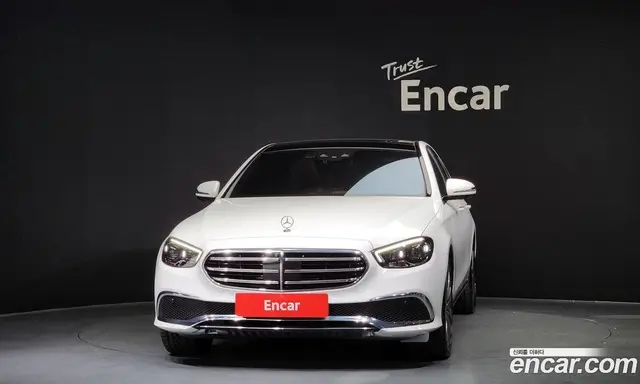 Mercedes-Benz E-Class 2022 3.0 автомат (гидро), миниатюра 3 Mercedes-Benz E-Class 2022 3.0 автомат (гидро), миниатюра 3