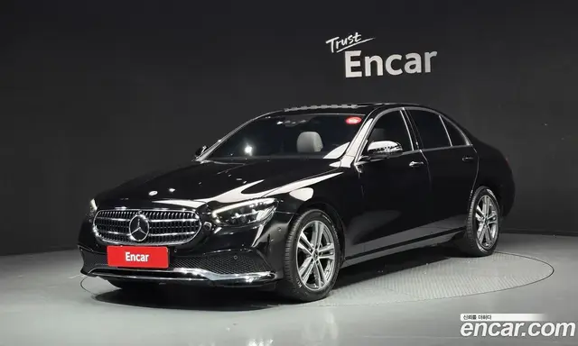 Mercedes-Benz E-Class, 2023, 70 057 км