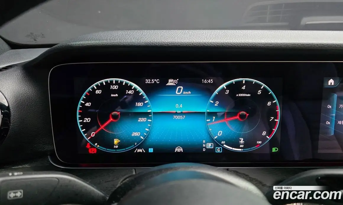 Mercedes-Benz E-Class 2023 2.0 автомат (гидро), фото 16