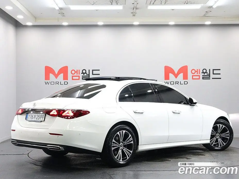 Mercedes-Benz E-Class 2025 2.0 автомат (гидро), фото 3