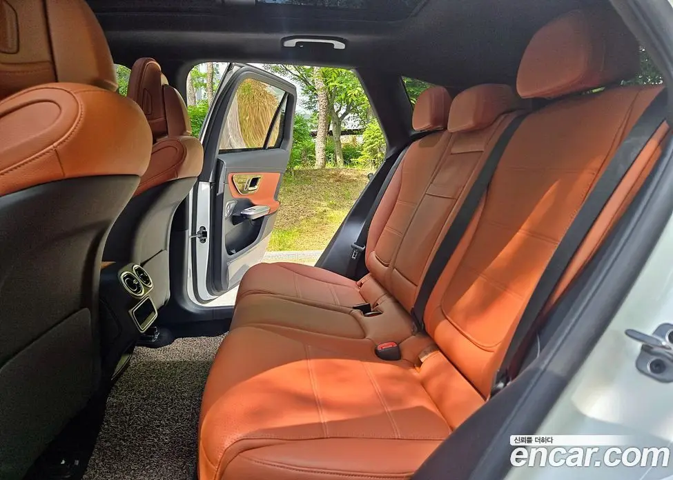 Mercedes-Benz GLC-Class 2025 2.0 автомат (гидро), фото 11