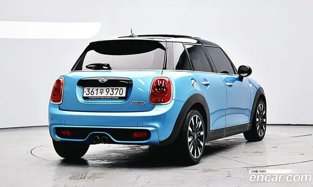 Mini Cooper 2018 2.0 автомат (гидро), миниатюра 2