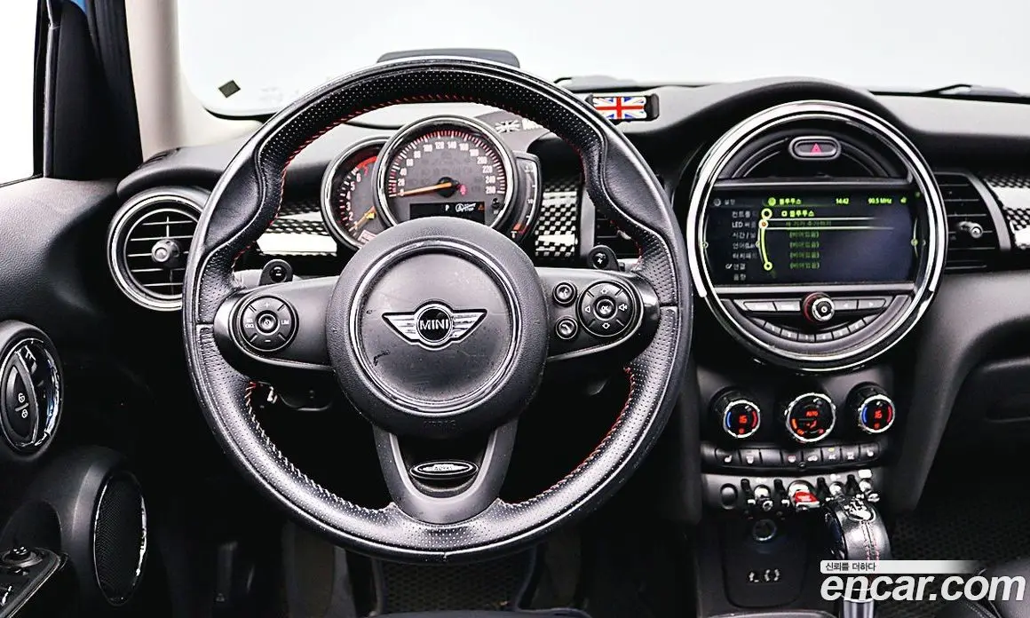 Mini Cooper 2018 2.0 автомат (гидро), фото 13