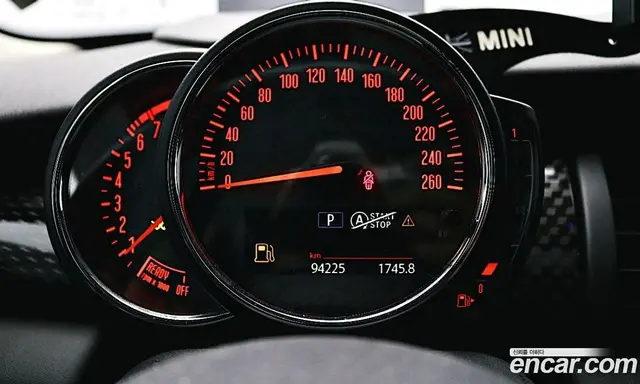 Mini Cooper 2018 2.0 автомат (гидро), миниатюра 8