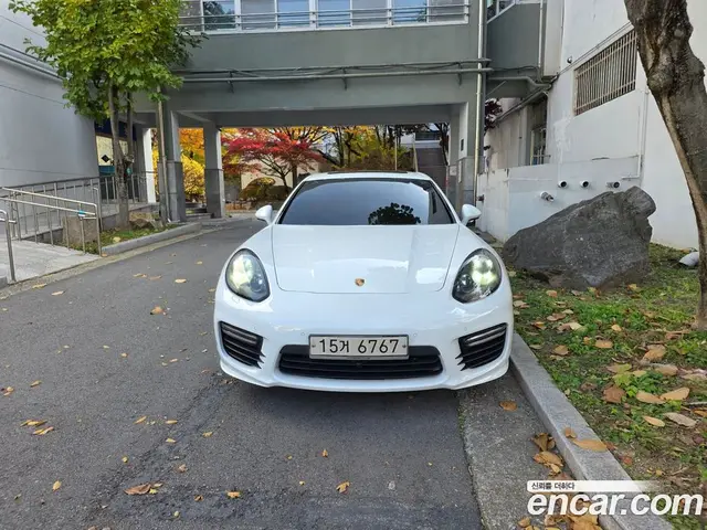 Porsche Panamera 2014 4.8 автомат (гидро), миниатюра 2 Porsche Panamera 2014 4.8 автомат (гидро), миниатюра 2