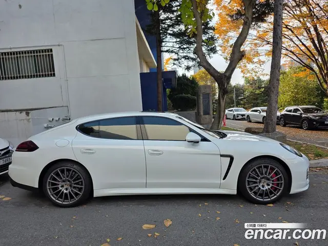 Porsche Panamera 2014 4.8 автомат (гидро), миниатюра 4 Porsche Panamera 2014 4.8 автомат (гидро), миниатюра 4