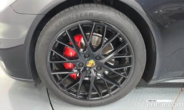 Porsche Panamera 2018 3.0 автомат (гидро), миниатюра 5