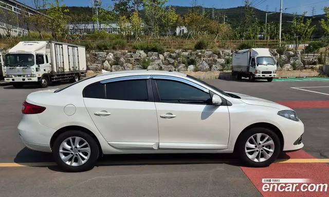 Renault (Samsung) SM3 2016 1.6 автомат (вариатор), миниатюра 7 Renault (Samsung) SM3 2016 1.6 автомат (вариатор), миниатюра 7